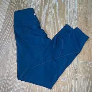 lululemon In Movement, Size 4